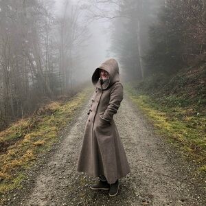 Meet your Posher, Hastings